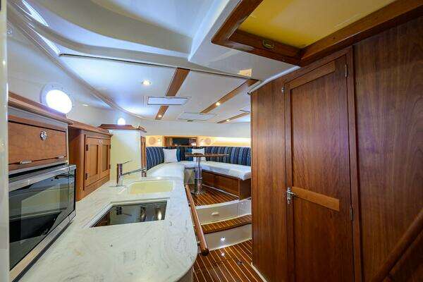 Hinckley 40X Yacht For Sale