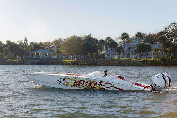 Hellkat 32 Yacht For Sale