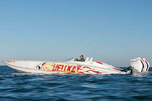 Hellkat 32 Yacht For Sale