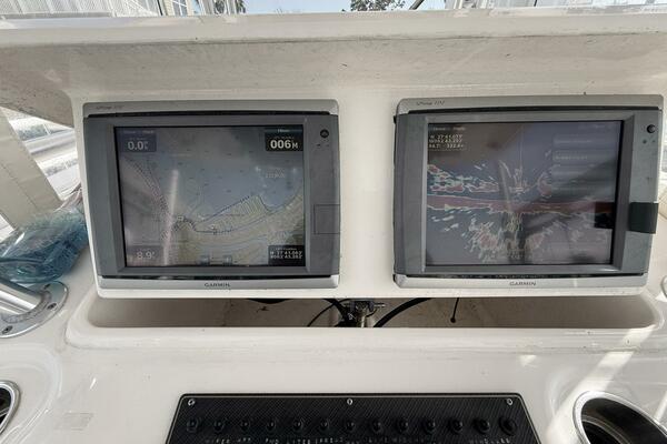 30ft Grady White Yacht For Sale