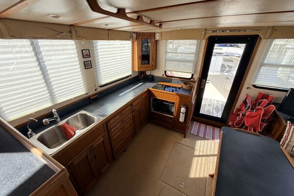 NOMAD 37ft Nordic Tugs Yacht For Sale
