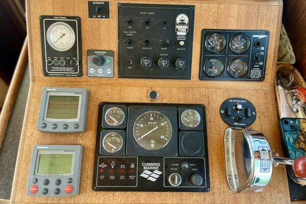 Nordic Tugs 37 Yacht For Sale