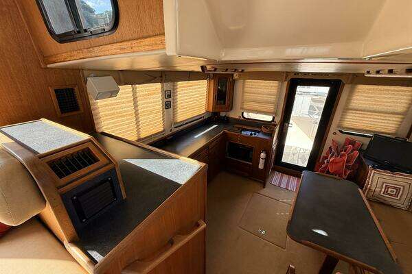 Nordic Tugs 37 Yacht For Sale