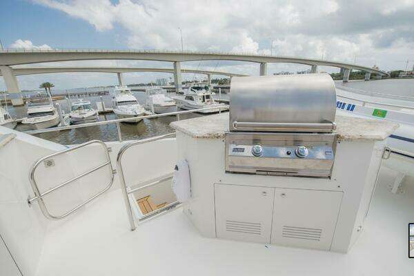 Cheoy Lee 95 Motor Yacht Yacht For Sale