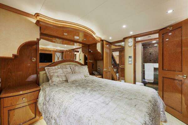 Cheoy Lee 95 Motor Yacht Yacht For Sale