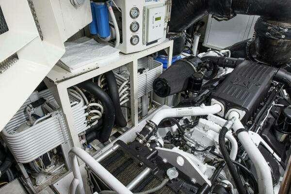 Cheoy Lee 95 Motor Yacht Yacht For Sale