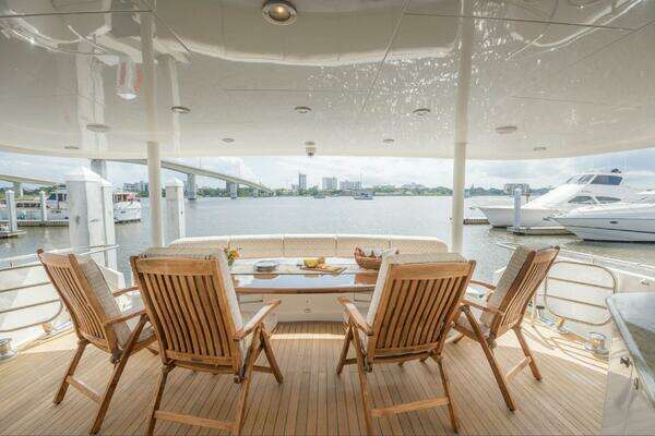 Cheoy Lee 95 Motor Yacht Yacht For Sale