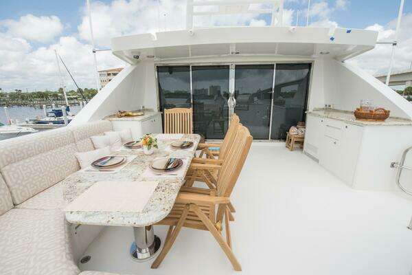 Cheoy Lee 95 Motor Yacht Yacht For Sale