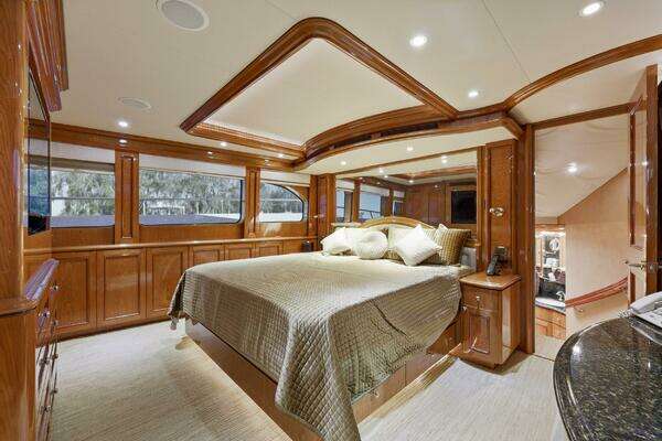 Cheoy Lee 95 Motor Yacht Yacht For Sale