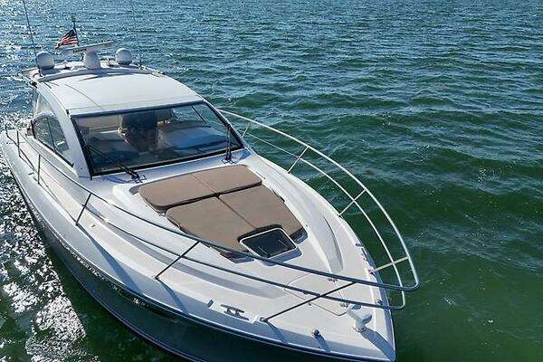 Pursuit SC 365i Sport Coupe Yacht For Sale