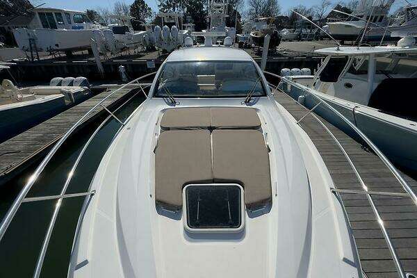 Pursuit SC 365i Sport Coupe Yacht For Sale