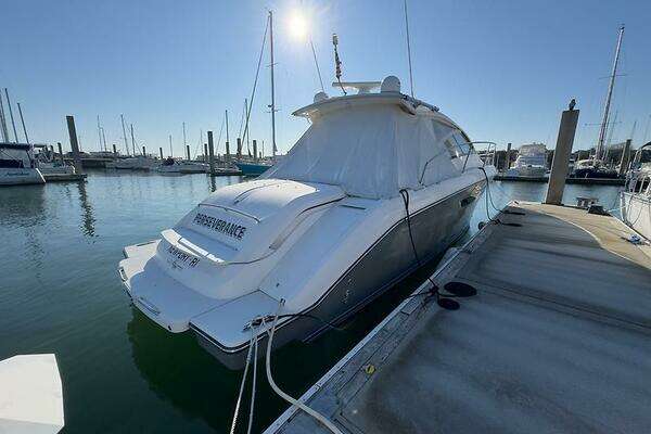 Pursuit SC 365i Sport Coupe Yacht For Sale