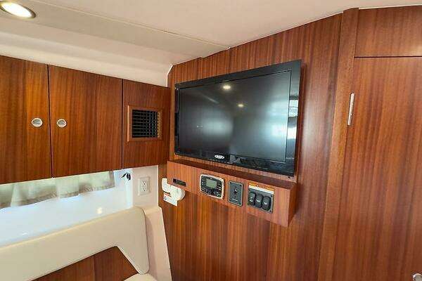 Pursuit SC 365i Sport Coupe Yacht For Sale