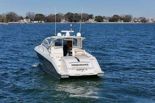 Pursuit SC 365i Sport Coupe Yacht For Sale