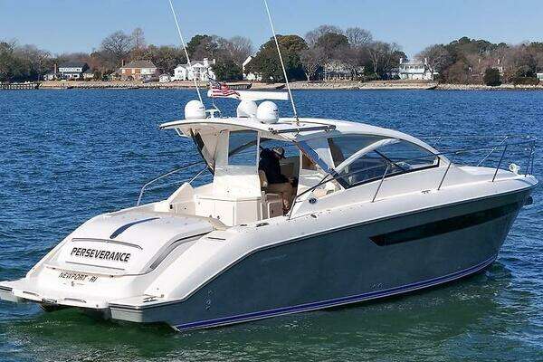 Pursuit SC 365i Sport Coupe Yacht For Sale