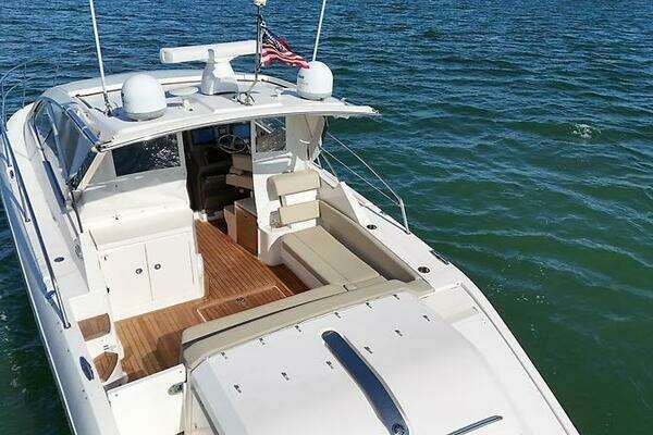 Pursuit SC 365i Sport Coupe Yacht For Sale