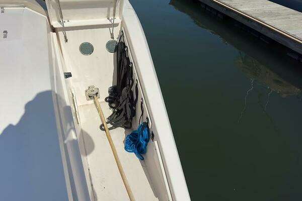 Pursuit SC 365i Sport Coupe Yacht For Sale