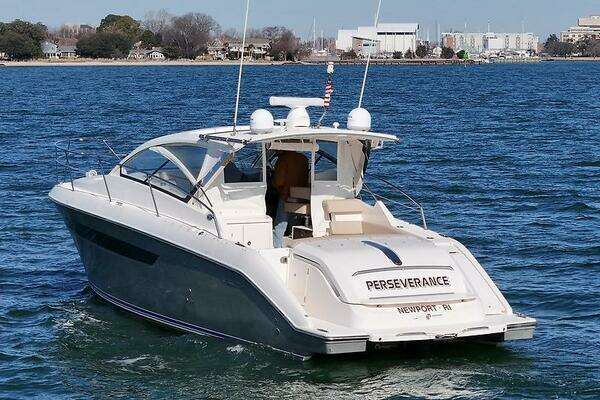 Pursuit SC 365i Sport Coupe Yacht For Sale