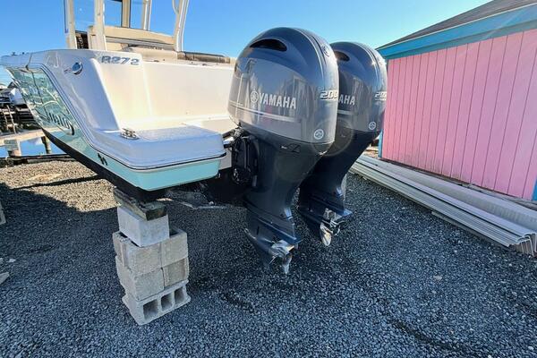 27ft Robalo Yacht For Sale