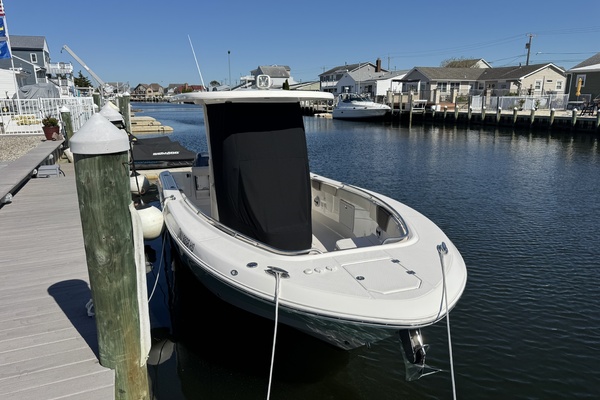 27ft Robalo Yacht For Sale