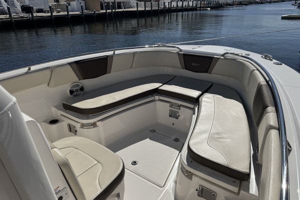 27ft Robalo Yacht For Sale