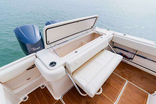 Grady-White 306 Canyon Yacht For Sale