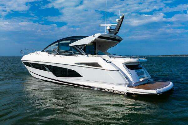 2021 Sunseeker 60