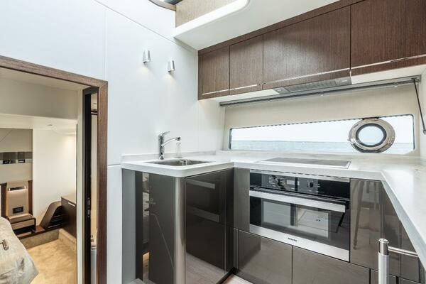 60ft Sunseeker Yacht For Sale