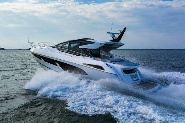 2021 Sunseeker 60
