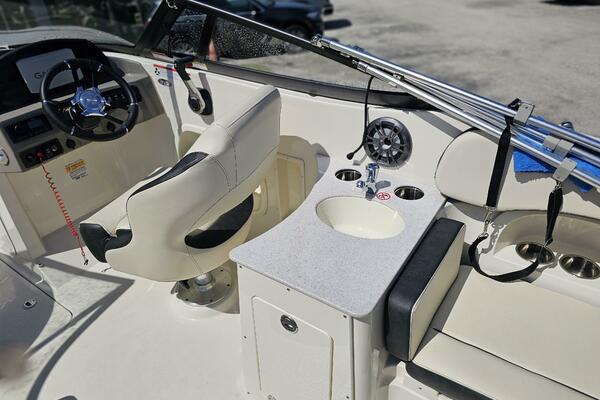 23ft Stingray Yacht For Sale