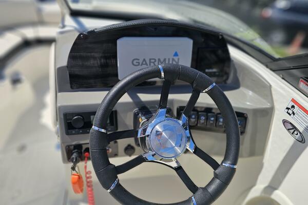 23ft Stingray Yacht For Sale