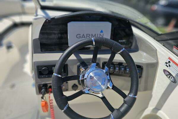 Photo of the 2022 Stingray 231