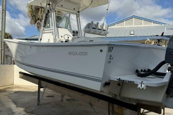 26ft Regulator Yacht For Sale