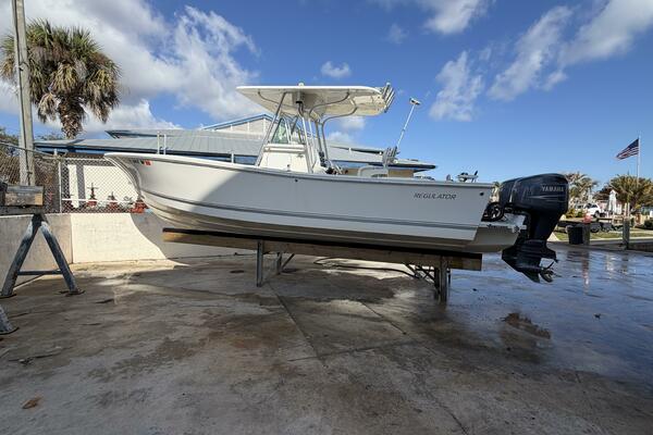 26ft Regulator Yacht For Sale