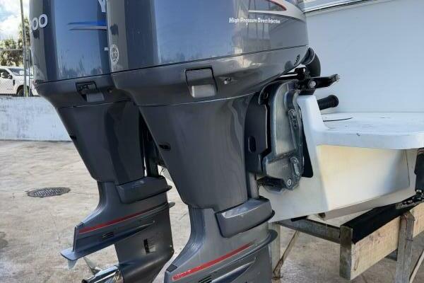 26ft Regulator Yacht For Sale