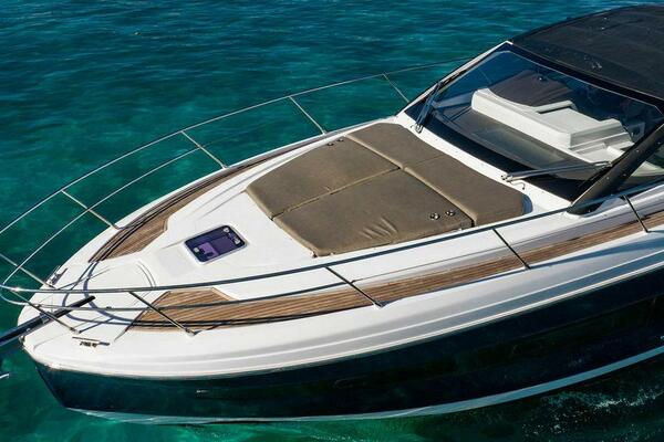 Azimut Atlantis 45 - Relax Josephine - Bow