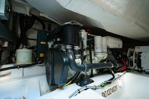 Azimut Atlantis 45 - Relax Josephine - Engine