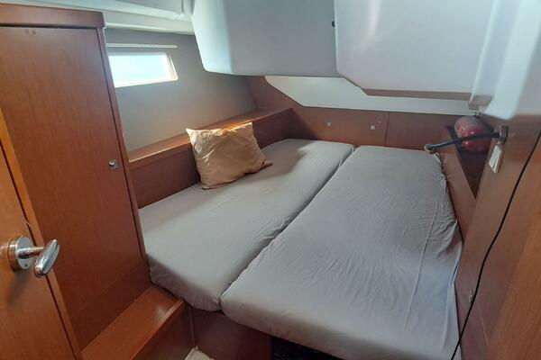 Buka 45ft Beneteau Yacht For Sale