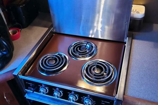 45ft Bayliner Yacht For Sale