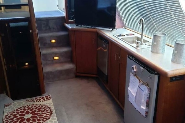 45ft Bayliner Yacht For Sale