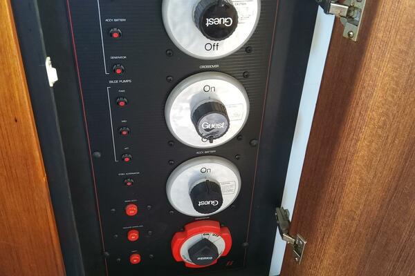 45ft Bayliner Yacht For Sale