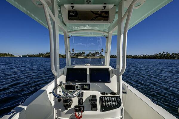 26ft NauticStar Yacht For Sale