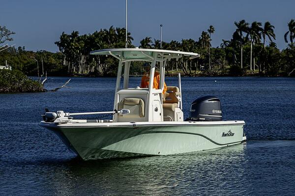 26ft NauticStar Yacht For Sale