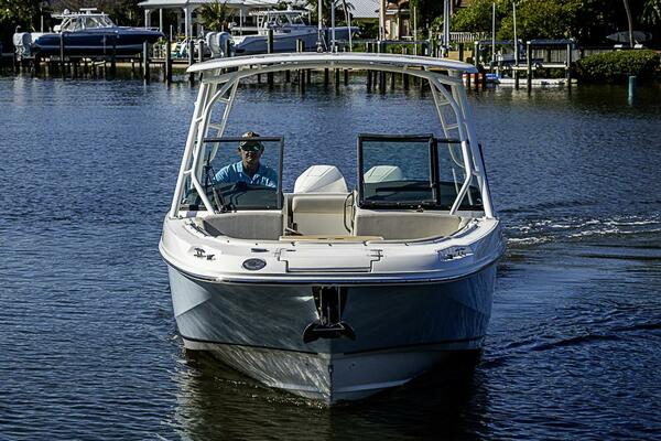 27ft Boston Whaler Yacht For Sale
