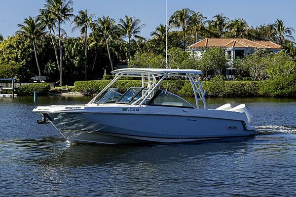 27ft Boston Whaler Yacht For Sale