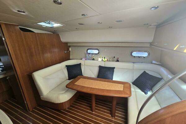 Tiara Yachts 4300 Sovran Yacht For Sale