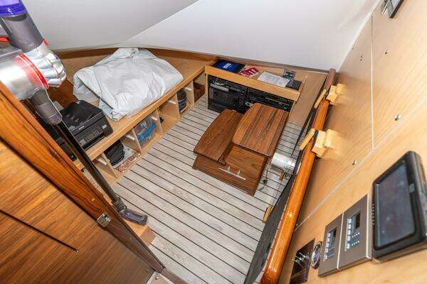 Viking 90C Yacht For Sale
