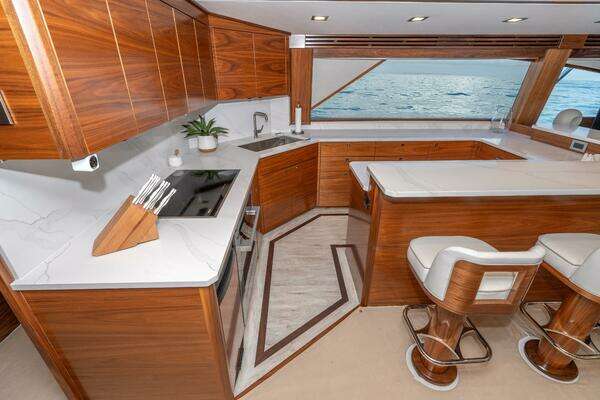 Viking 90C Yacht For Sale