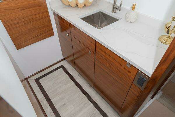 Viking 90C Yacht For Sale