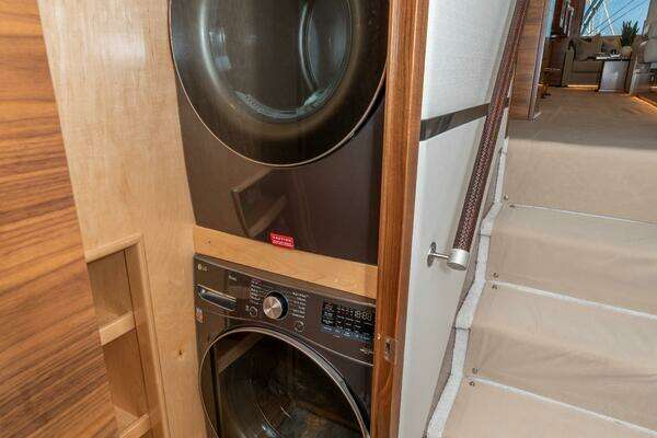 Viking 90C Yacht For Sale